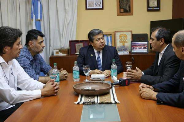 La Unse y la comuna de Colonia El Simbolar sellan lazos de cooperacioacuten 