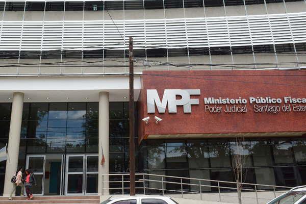 Farmaceacuteutico culpoacute a empleado por venta irregular de pastillas sin receta