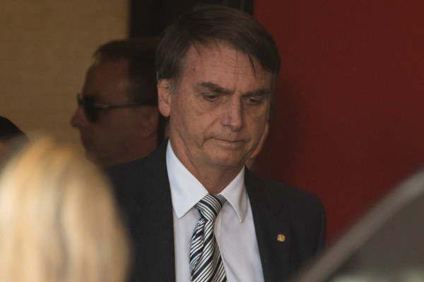 Bolsonaro se defiende por supuesta evasioacuten fiscal