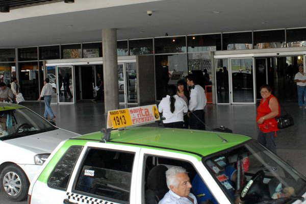 Propietarios de taxis reclaman una readecuacioacuten tarifaria urgente 