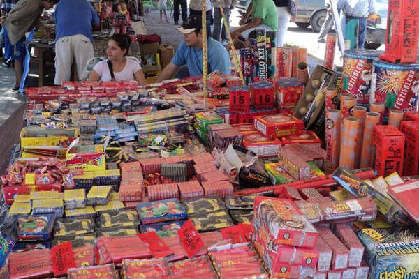 Lanzan operativo para control de venta callejera de pirotecnia
