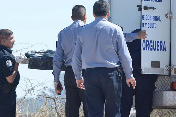 Condenan a los asesinos del albantildeil emboscado cuando fue a comprar drogas