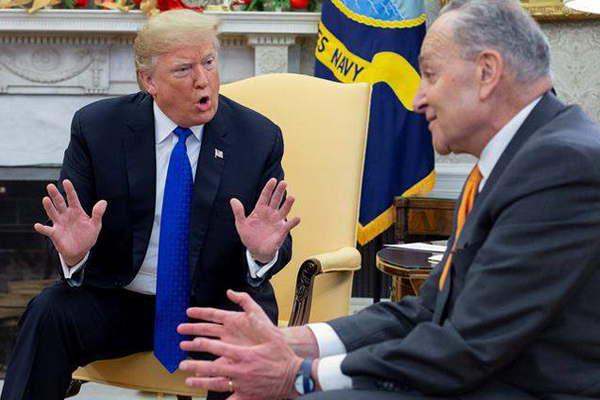 Fuerte presioacuten de Donald Trump a los demoacutecratas para que aprueben el muro