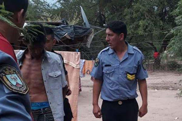 Asesinoacute al vecino de cinco puntildealadas y cayoacute preso atrincherado en casa de una sobrina