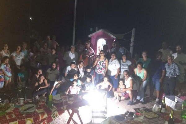 La comunidad de  La Cantildeada celebroacute  la fiesta patronal en  honor a Santa Luciacutea