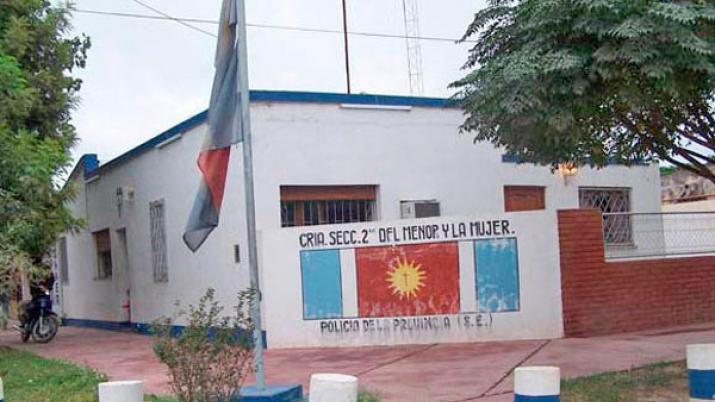 Una nena de 9 antildeos se fugoacute de su casa cuando todos dormiacutean