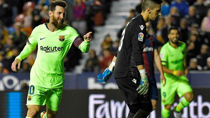 VIDEO  Miraacute los tres goles y la asistencia de La Pulga