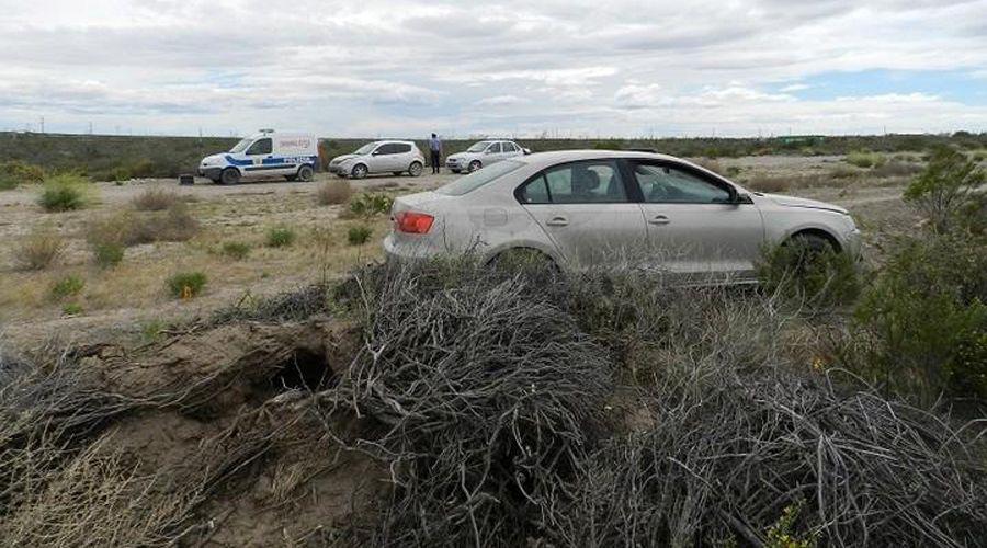 Hallan un cuerpo con las manos amputadas y cubierto con cal