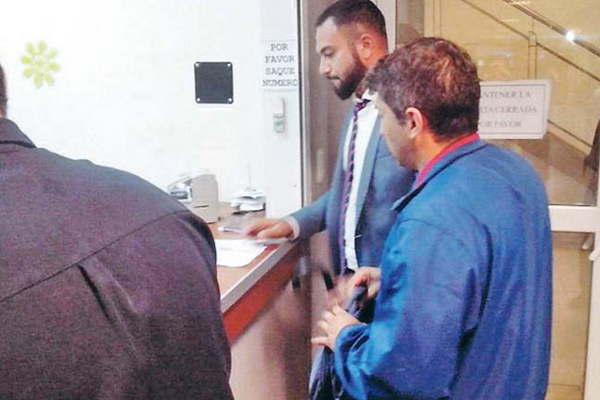 Tocoacute mis partes iacutentimas y me pidioacute practicarme sexo oral