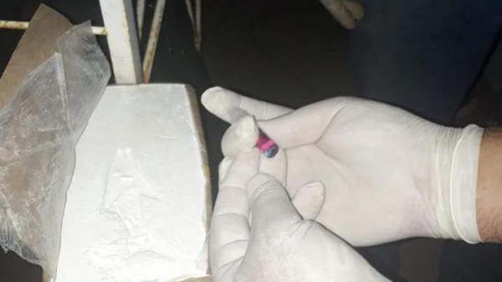 Secuestraron 3 kilos de cocaiacutena y detuvieron a cuatro personas