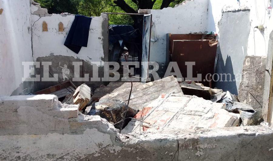 Antildeatuya- joven herido tras derrumbarse el techo de su casa