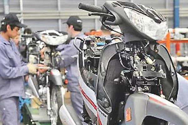 Estamos muy desesperados  porque el Gobierno nacional no da sentildeales de mejora