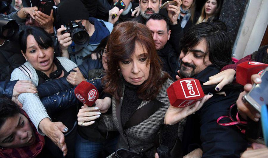 Ahora piden que Cristina Kirchner y sus hijos vayan a juicio por lavado