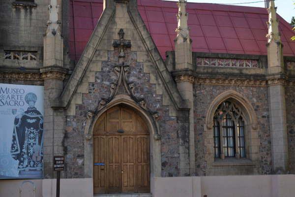 Habraacute Feria de Emprendedores en el Museo de Arte Sacro