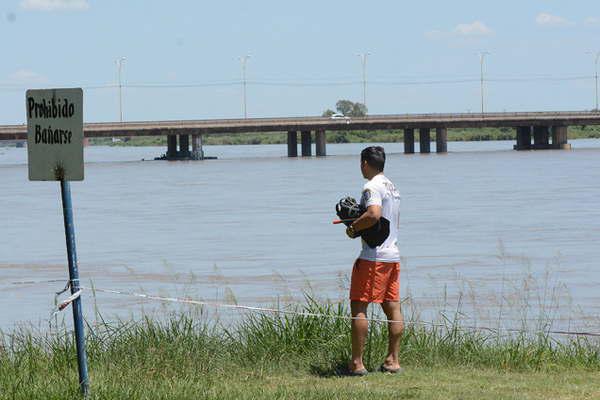 Crecida- sigue restringido el ingreso de bantildeistas al Dulce 