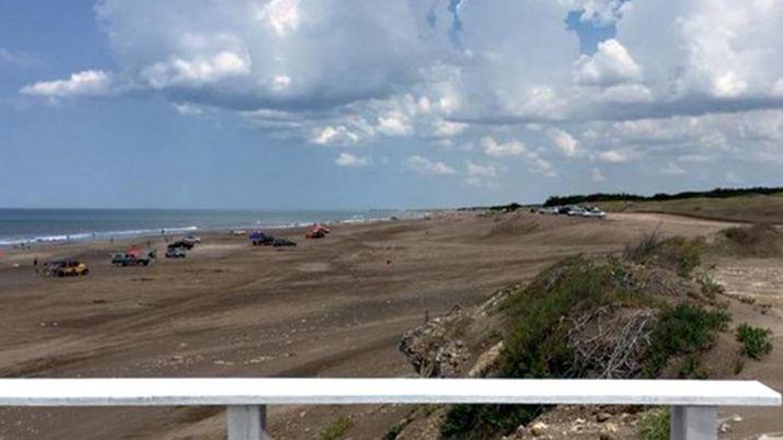 Hizo marcha atraacutes con su camioneta y matoacute a un nene de 2 antildeos