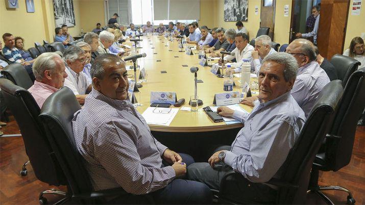 La CGT pidioacute al Gobierno una reunioacuten urgente para incrementar el salario miacutenimo