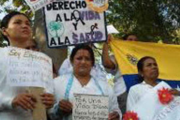 Echan a enfermeras por protesta en Venezuela