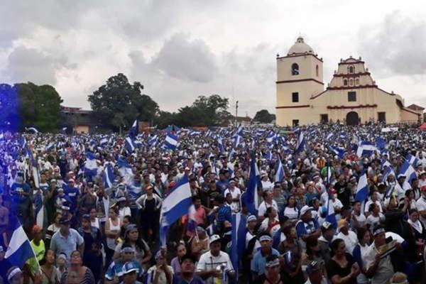 Nicaragua- orteguistas agreden a catoacutelicos y la OEA pide sanciones