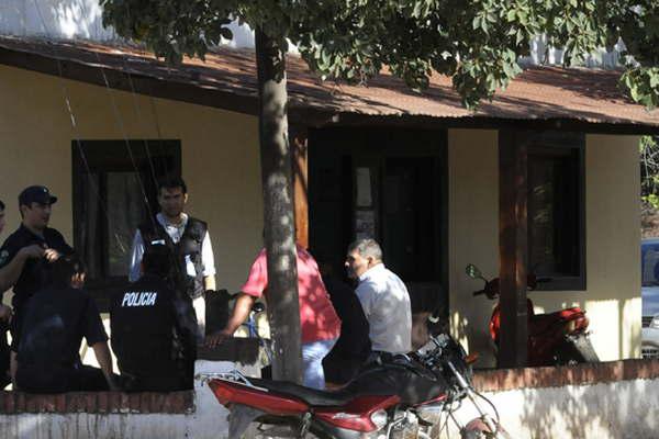 Interceptan camioacuten reducen a los ocupantes y se llevan 50 mil