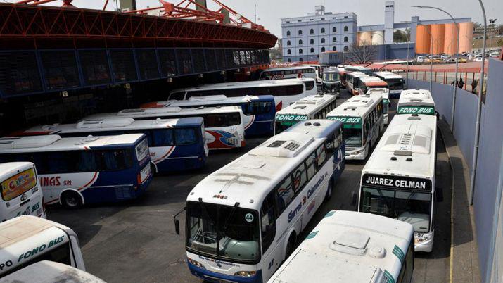 Unas 300 localidades quedariacutean sin transporte por la quita de subsidios