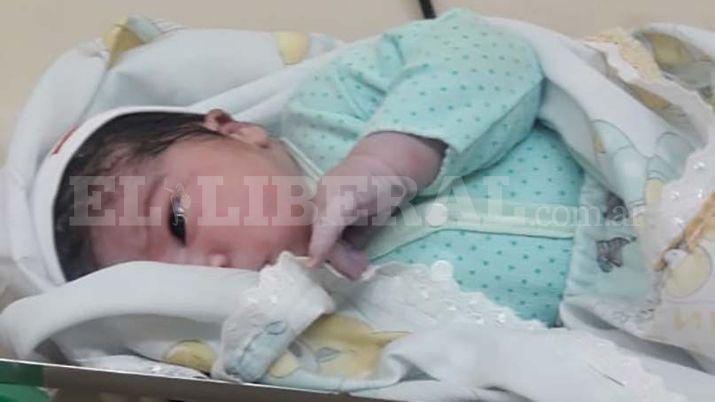 Loreto despide el antildeo con dos super bebeacutes de maacutes de 5 kilos