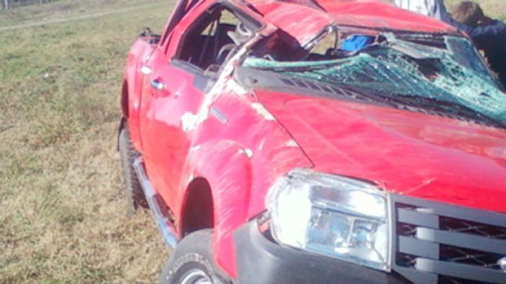 Conductor de una camioneta fallecioacute en un vuelco