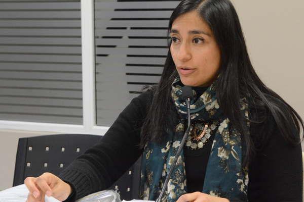 Golpeoacute a su pareja e intentoacute prenderle fuego con sus hijos