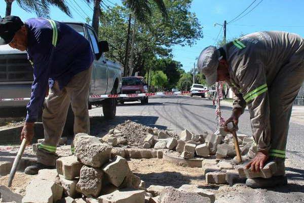 El municipio capitalino continuacutea ejecutando el mantenimiento  de calles en distintos barrios