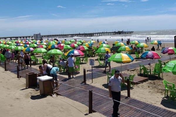 La Costa estaacute que arde- inauguraron las playas puacuteblicas equipadas en Necochea y Mar de Ajoacute