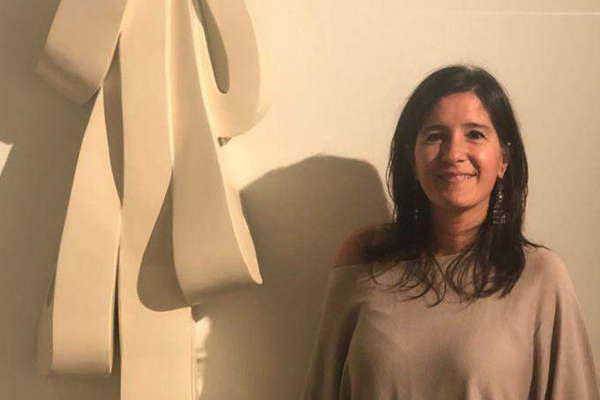 Obras y artistas plaacutesticos santiaguentildeos fueron reconocidos a nivel nacional