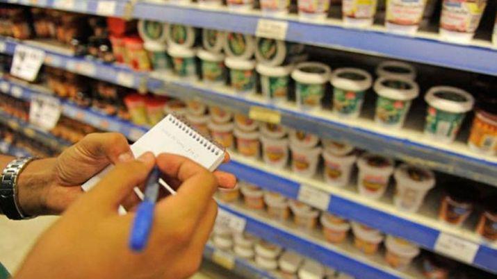 A partir de este lunes los cigarrillos aumentaraacuten un 6-en-porciento-