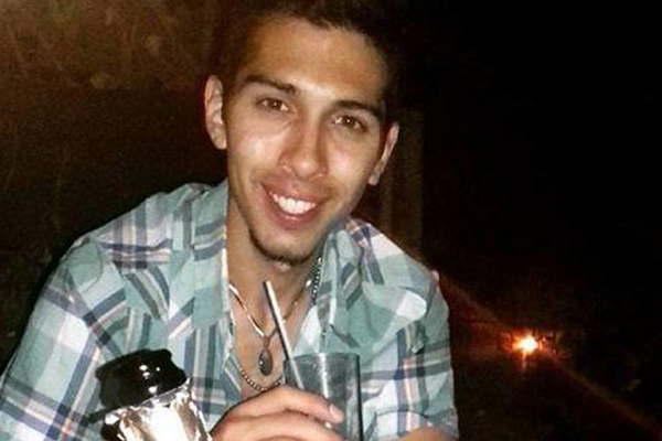 Ya me mandeacute una cagada no voy a ir preso  dijo Santiago a su padre y se disparoacute en la sien 