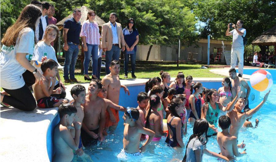 Camioneros abrioacute su colonia de vacaciones en el parque municipal Florencia Genesir