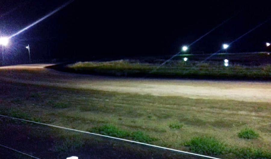 Antildeatuya- robaron los reflectores del oacutevalo del Aero Club