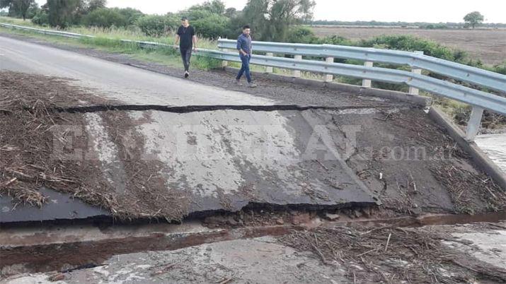 VIDEO  Impresionante derrumbe de un puente en Ruta 34
