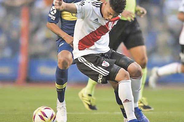 Palacios cumplioacute la promesa con la Virgen de Sumampa