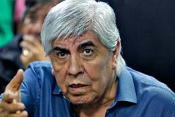 Hugo Moyano anticipa un paro general por la crisis