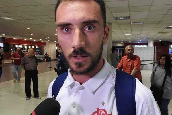 Mancuello cargoacute las tintas contra el DT Ariel Holan  