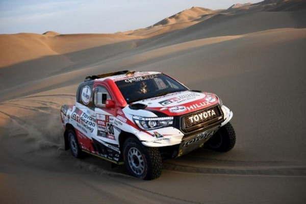 Al-Attiyah ganoacute y acaricia el tiacutetulo del Rally Dakar 