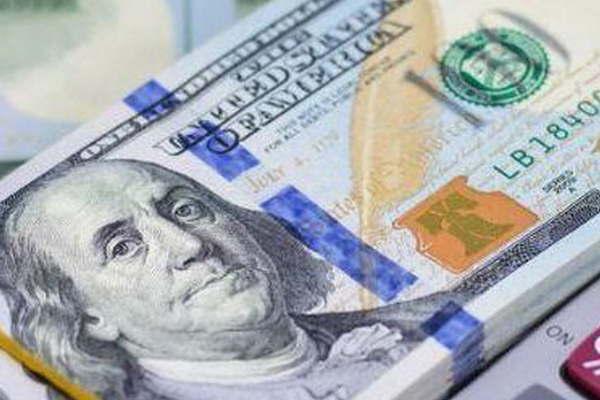 El doacutelar minorista avanzoacute 027 y se ubicoacute en los 3846 el mayorista finalizoacute en 3750 