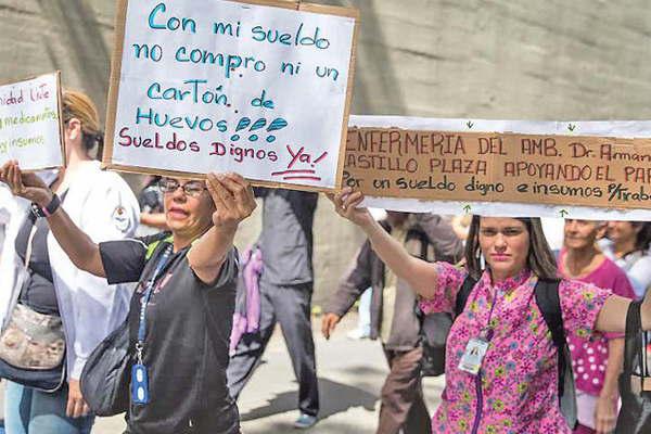 La hiperinflacioacuten condena a la pobreza extrema a los trabajadores venezolanos