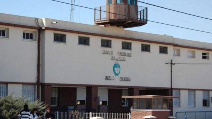 Hay un motiacuten con toma de rehenes en San Nicolaacutes