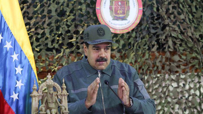 Nicolaacutes Maduro- Fui al futuro vi que todo estaba bien y volviacute