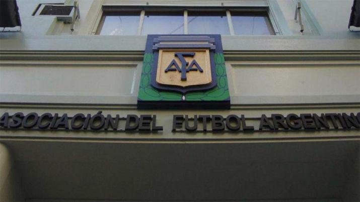 La Primera C tendraacute tres ascensos