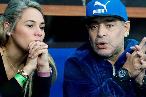 Rociacuteo Oliva quiere llevar a Maradona a la Justicia  