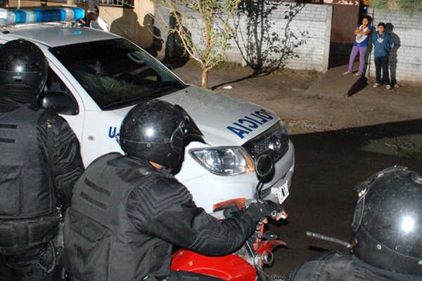 Le cortoacute la frente con un vaso tratoacute de atropellarla con la moto e intentoacute suicidarse