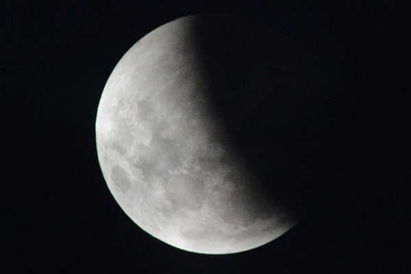 Durante el antildeo podraacuten verse otros dos eclipses 