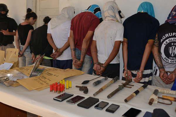 Indagaron a detenidos en el barrio Sarmiento por narcomenudeo