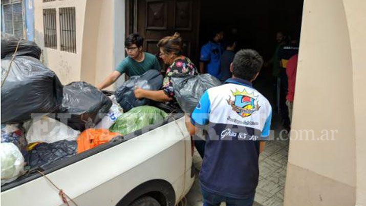 Fanticos del Falcon tendieron una mano solidaria a vecinos de Añatuya